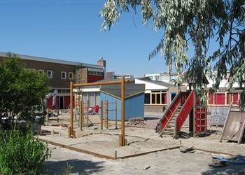 Schoolplein Wakersduin officieel openbaar